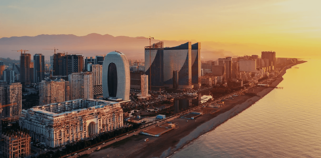 Money and Payments in Batumi: How to Avoid Overpaying on Exchange and Conversion